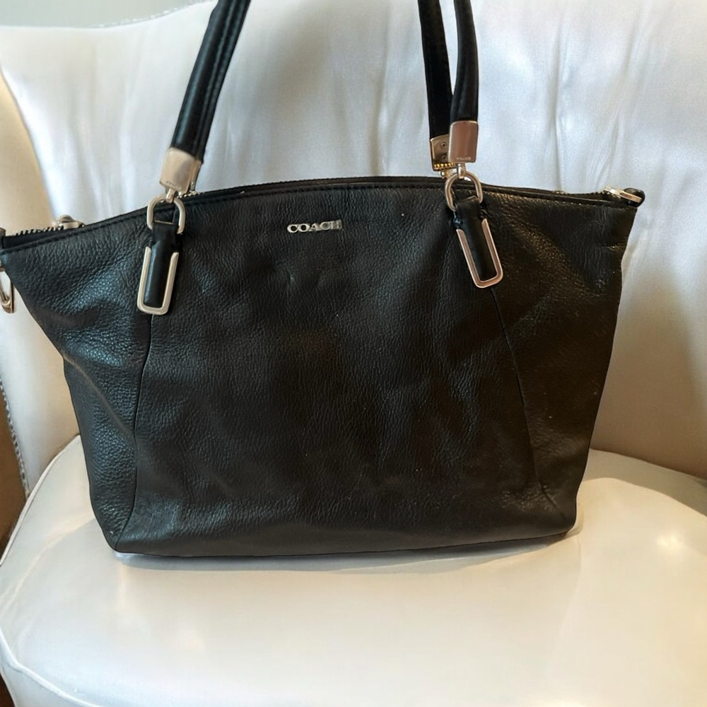 COACH Madison Small Kelsey Crossbody Bag Pebbled Leather Black H1380-28095